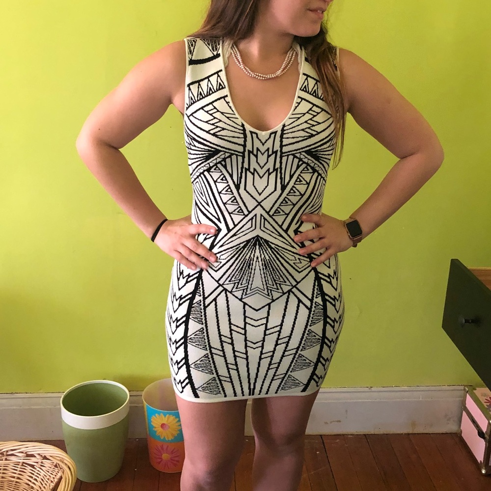 black and white bodycon dress
